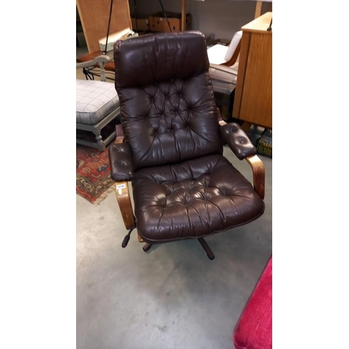 1646 - A Danish? teak & leather swivel chair COLLECT ONLY.