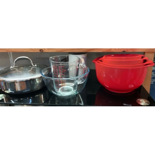 743 - A quantity of kitchenalia including Pyrex and quantity of white crockery COLLECT ONLY