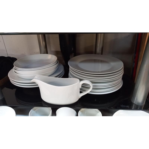 743 - A quantity of kitchenalia including Pyrex and quantity of white crockery COLLECT ONLY