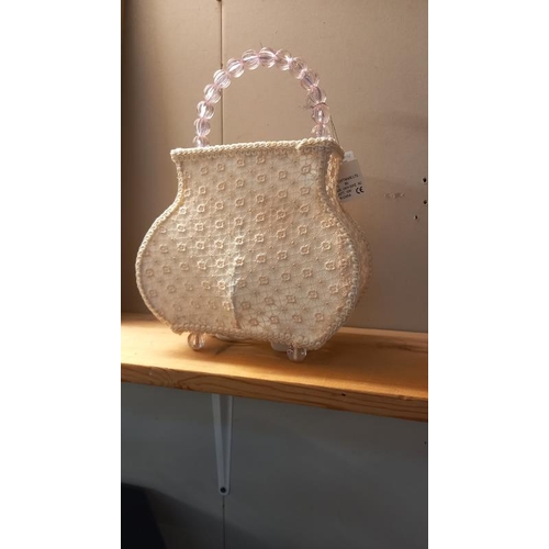 787 - A decorative lamp styled as a ladies handbag IWO