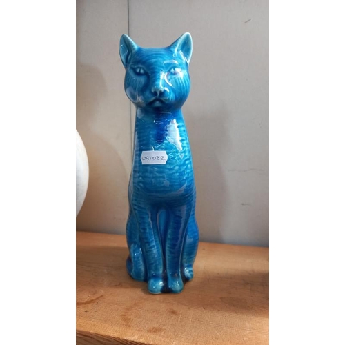 791 - 2 pottery cat ornaments