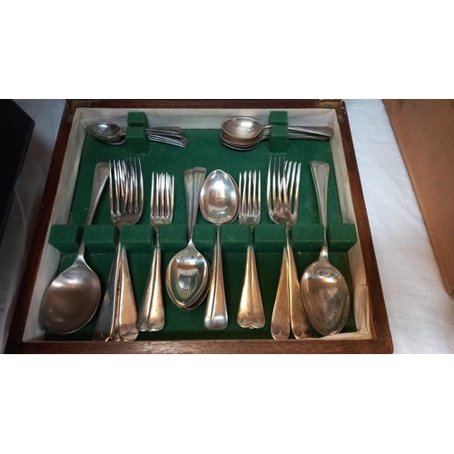 806 - A boxed 46 piece cutlery set.