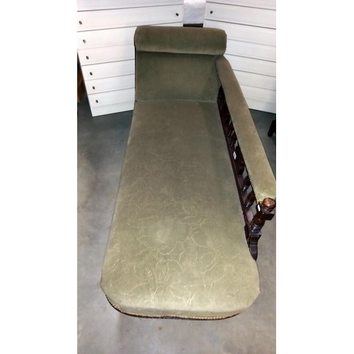 861 - An Edwardian mahogany chaise longue day bed, COLLECT ONLY