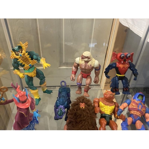 941 - A collection of Masters of the Universe MOTU vintage action figures