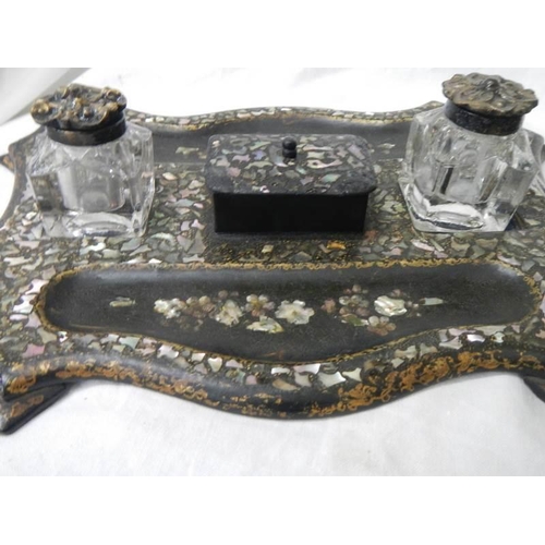 1117 - An antique mother of pearl inlaid inkstand.