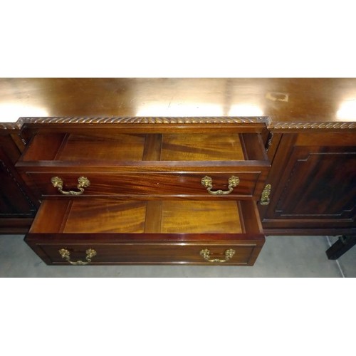 951 - An Edwardian mahogany sideboard COLLECT ONLY.