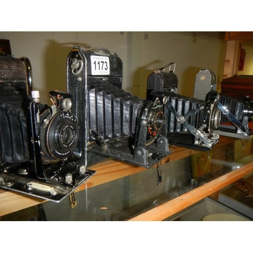 1173 - Six vintage folding camera's.