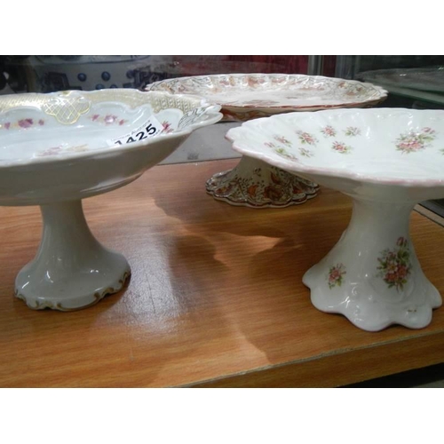 1425 - Three ceramic comports/cake stands.