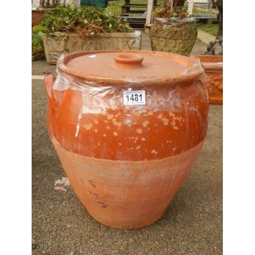 1481 - A terracotta pot with lid, COLLECT ONLY