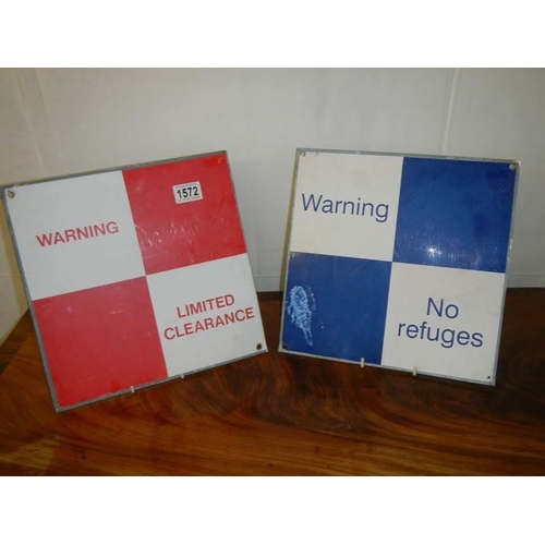 1572 - Two vintage metal warning signs - Limited Clearance and No Refuges, 30 x 30 cm.