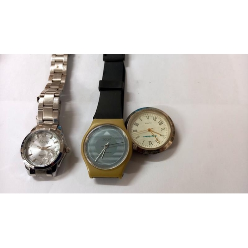 776 - A quantity of wristwatches including vintage digital Ramino Deluxe etc.