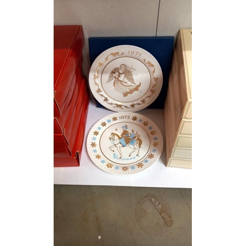 806 - 11 Spode collectors plates