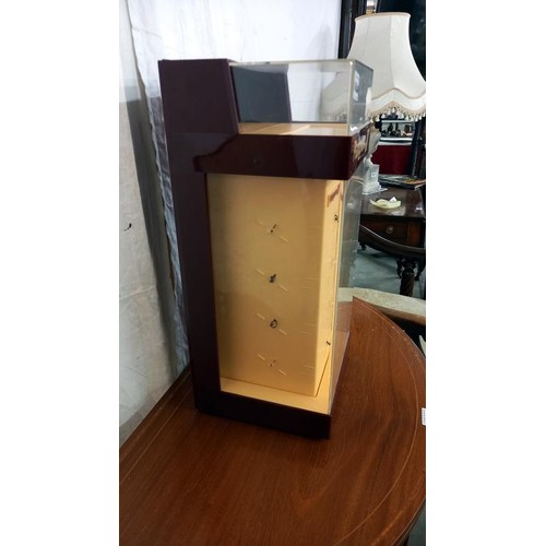 1450A - A vintage Platignum fountain pen shop display cabinet 23cm x 21cm x height 49cm COLLECT ONLY