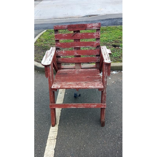 891 - A vintage wooden garden chair, COLLECT ONLY