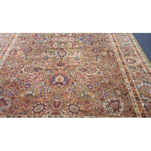 979 - A large carpet 428cm x 300cm