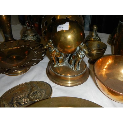 598 - A good mixed lot of Victorian and vintage brass ware.