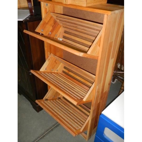 687 - A wooden shoe storage unit and a bathroom shelf unit, COLLECT ONLY.