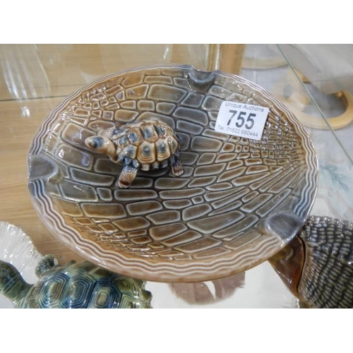 755 - A collection of Wade tortoises and a hedgehog trinket pot.