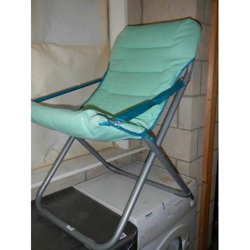 762 - A folding garden chair. COLLECT ONLY.