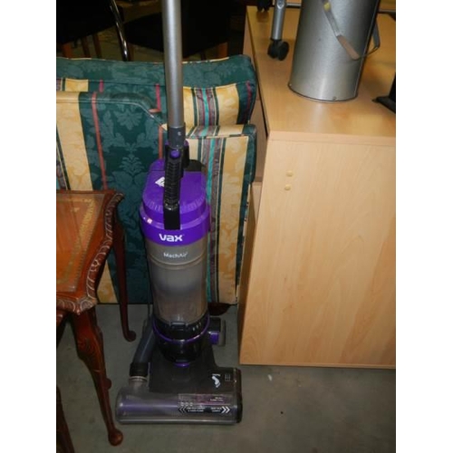 789 - A Vax Mach Air vacuum cleaner, COLLECT ONLY.