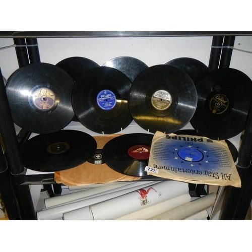 727 - A quantity of 78 rpm records including Vera Lynn, Bing Crosby, Frankie Lane, Johnny Ray, Gracie Fiel... 