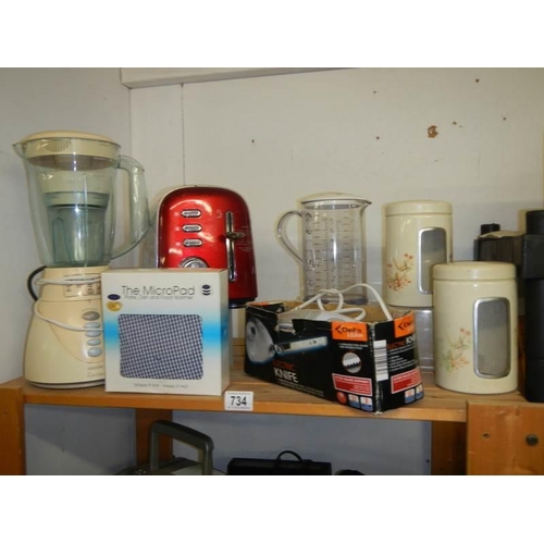 734 - A mixed lot of kitchen ware including blender. COLLECT ONLY.