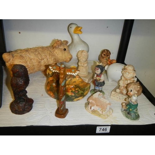 746 - A mixed lot of figures including animals.