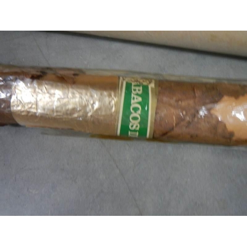 819 - A large vintage cigar.