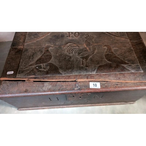 10 - A Georgian oak bible box. COLLECT ONLY