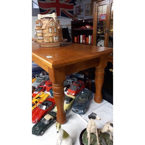 160 - A medium oak coffee table 92cm x 45cm x height 44cm COLLECT ONLY