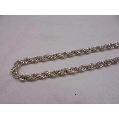 2067 - A 50 cm silver neck chain,