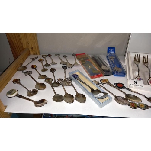 9 - A good selection of Tourist Tea Spoons