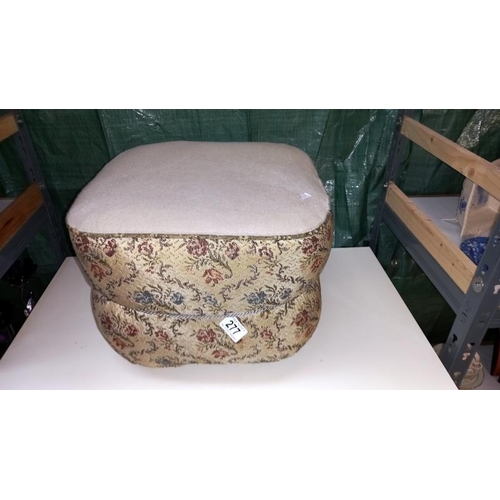 277 - A vintage Hanley Worcester foot stool - Collection only