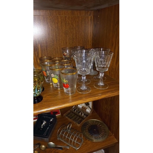 332 - A quantity of sets of vintage drinking glasses - Collection only