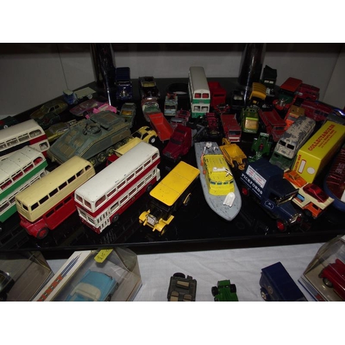 1048 - A good lot of mixed diecast including Dinky, Matchbox etc