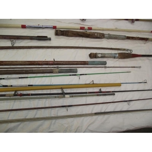 1099 - A good collection of fishing rods