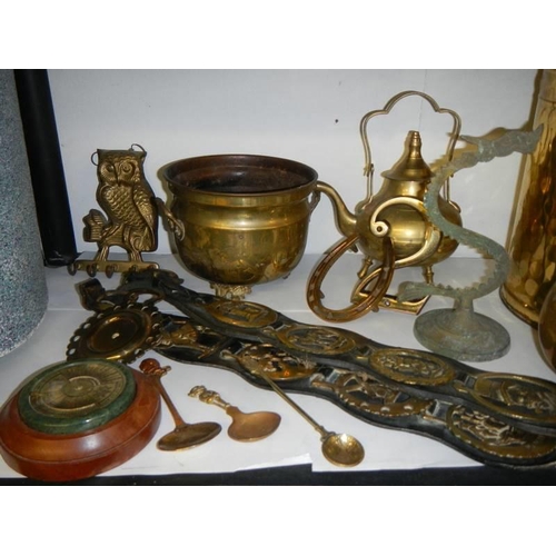 44 - A mixed lot of brass ware.