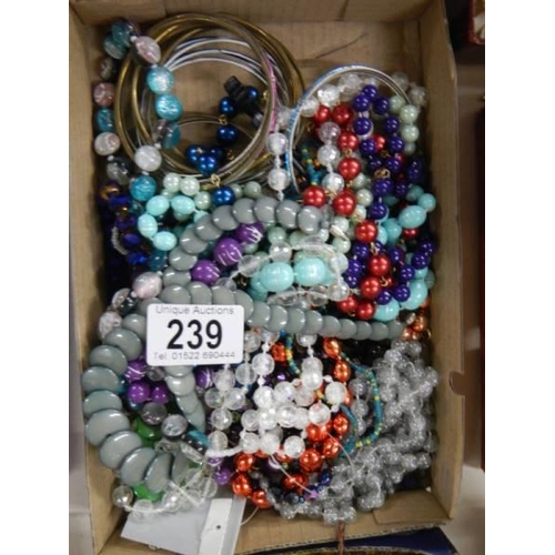 239 - A mixed lot of beaded necklaces.