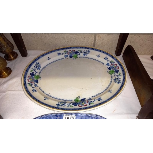 1543 - 3 meat platters, COLLECT ONLY