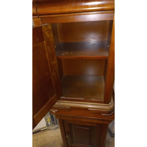 1552 - A pair of mahogany bedside pot cupboards with drawer, 47cm x 37cm x 66cm high, COLLECT ONLY