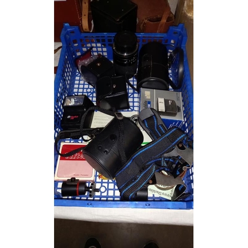 1573 - A quantity of cameras & accessories & a cased Bolex zoom reflex