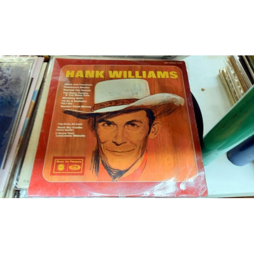 284 - Hank Williams LPs 25+