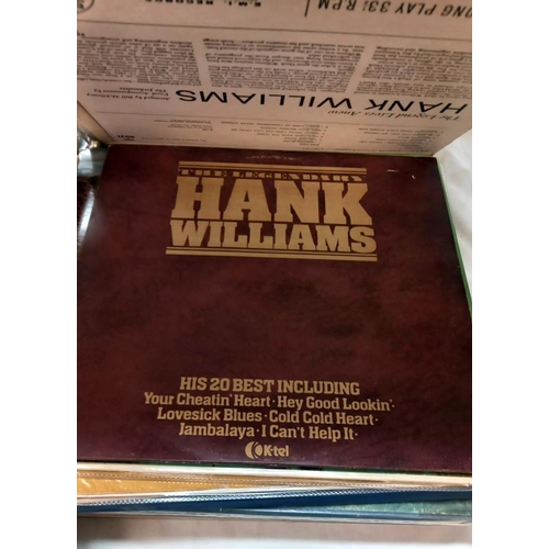 400 - A quantity of Hank Williams LP's 25+