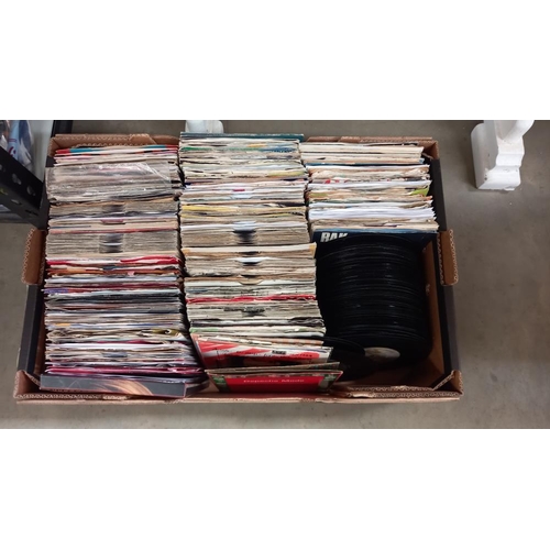 508 - Box of 80's , 45's