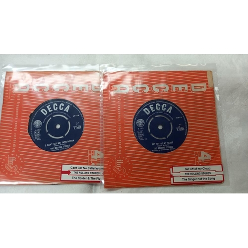 529 - Quantity of Rolling Stones 45's excellent condition