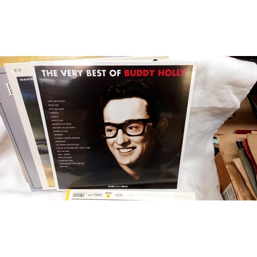 678 - 5 Buddy Holly LPS, Platinum collection, That'll be the day, very best of the Chirping Crickets,Buddy... 