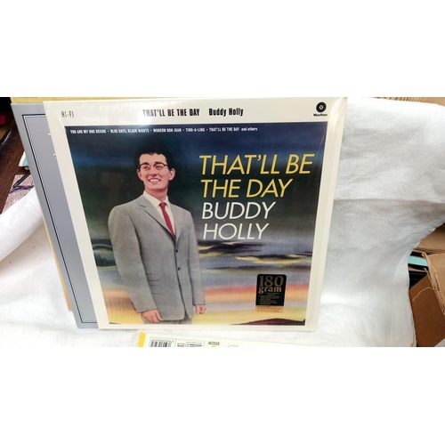 678 - 5 Buddy Holly LPS, Platinum collection, That'll be the day, very best of the Chirping Crickets,Buddy... 