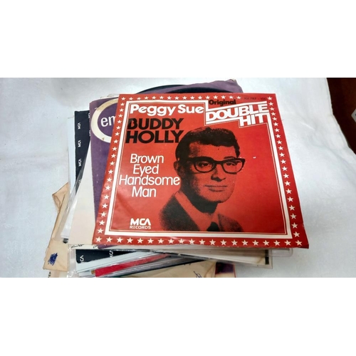 688 - Quantity of Buddy Holly 45's