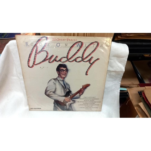 699 - Over 20 Buddy Holly LPs