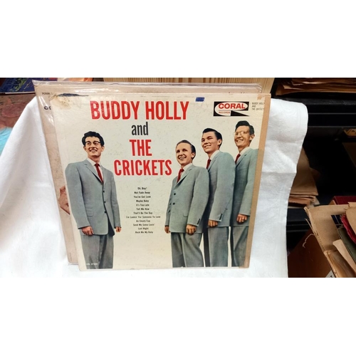 711 - 4 Coral Buddy Holly LPs, Best of the Crickets showcase in the hills